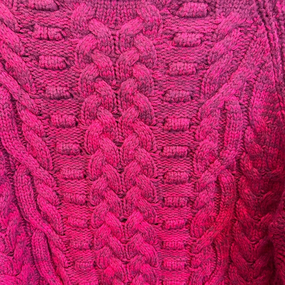 Sundance ombre Cable Knit Sweater like new size M EUC - Picture 3 of 4